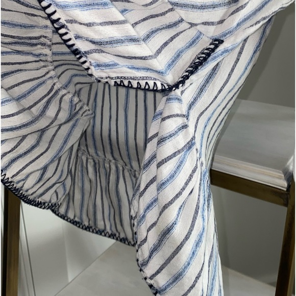 BCBG Stripped Embroidered Cropped Top Size small - Picture 6 of 9